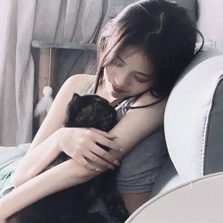 蛇发女妖海报